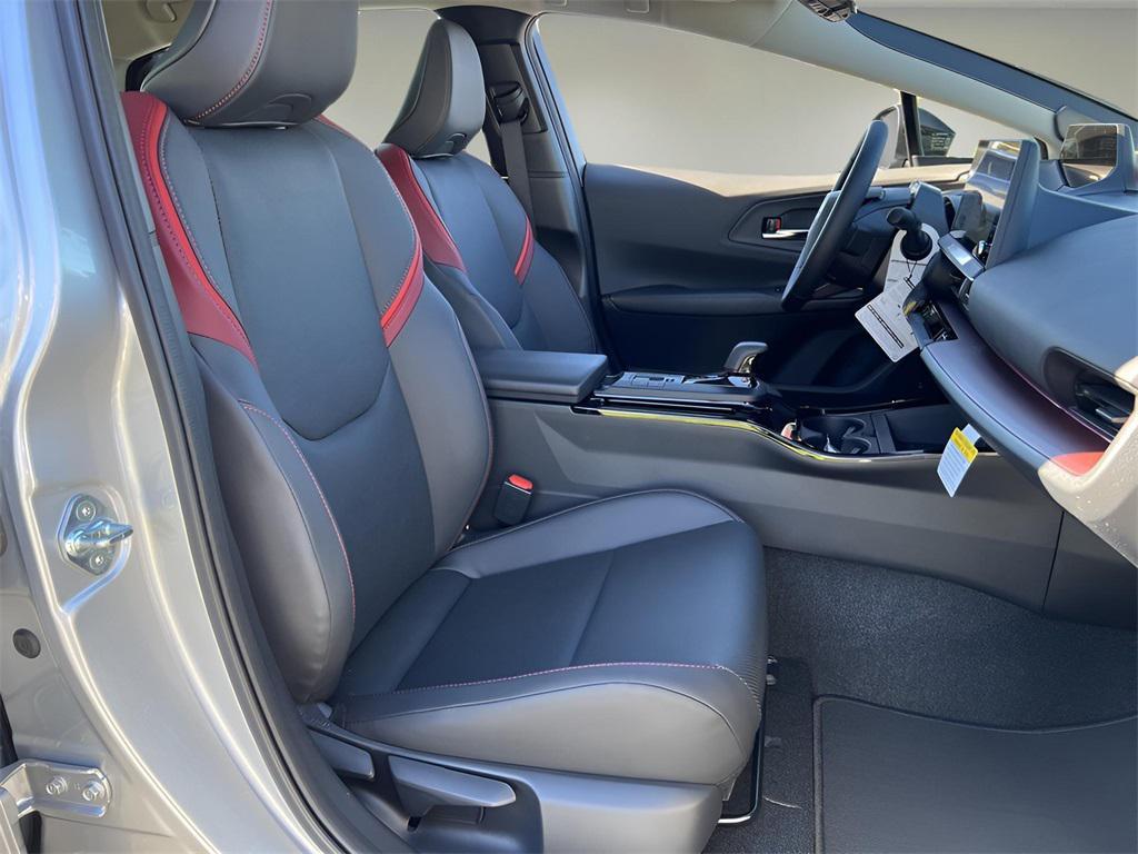 new 2026 Toyota Prius Plug-In Hybrid car, priced at $43,344