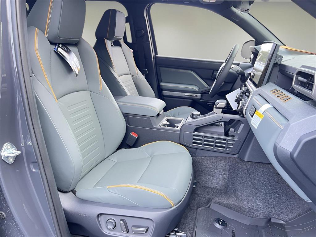 new 2025 Toyota 4Runner Hybrid car, priced at $70,814