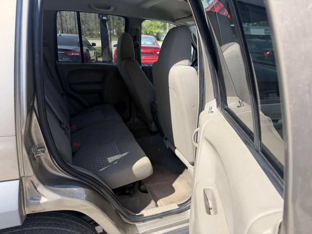 used 2005 Jeep Liberty car, priced at $5,495