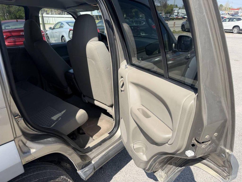 used 2005 Jeep Liberty car, priced at $5,495