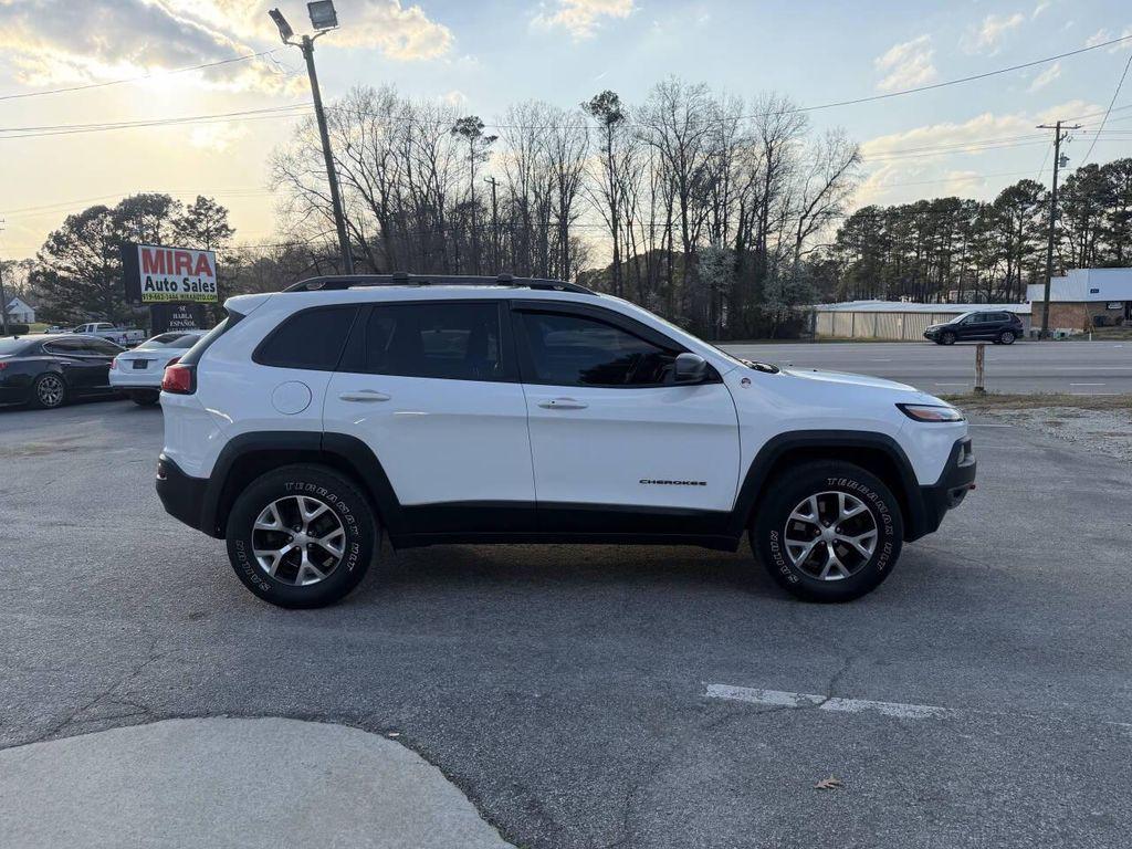 used 2018 Jeep Cherokee car, priced at $10,995
