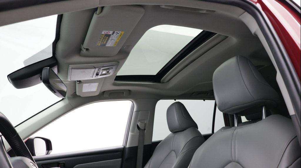 used 2022 Toyota Highlander car, priced at $28,095