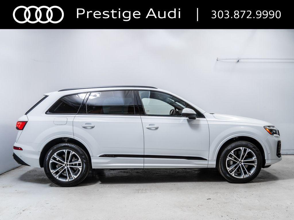 new 2026 Audi Q7 car, priced at $68,094