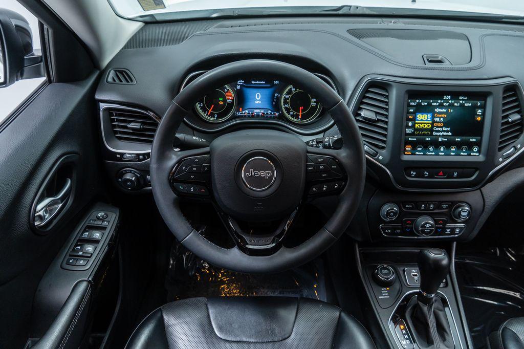 used 2023 Jeep Cherokee car, priced at $23,992