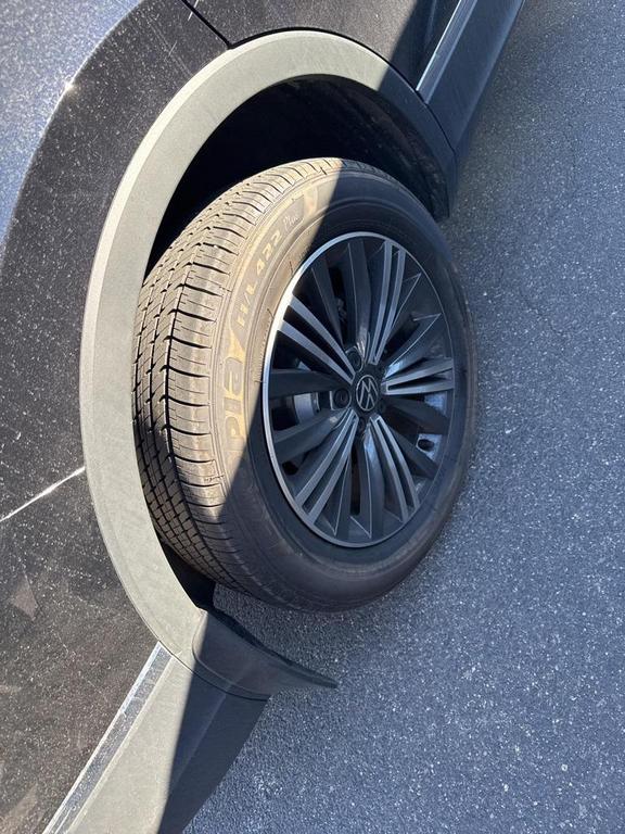 used 2024 Volkswagen Tiguan car, priced at $29,991