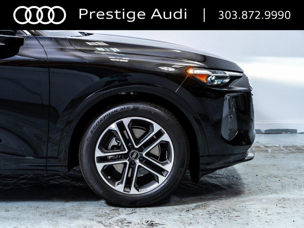 new 2025 Audi Q5 car, priced at $59,159