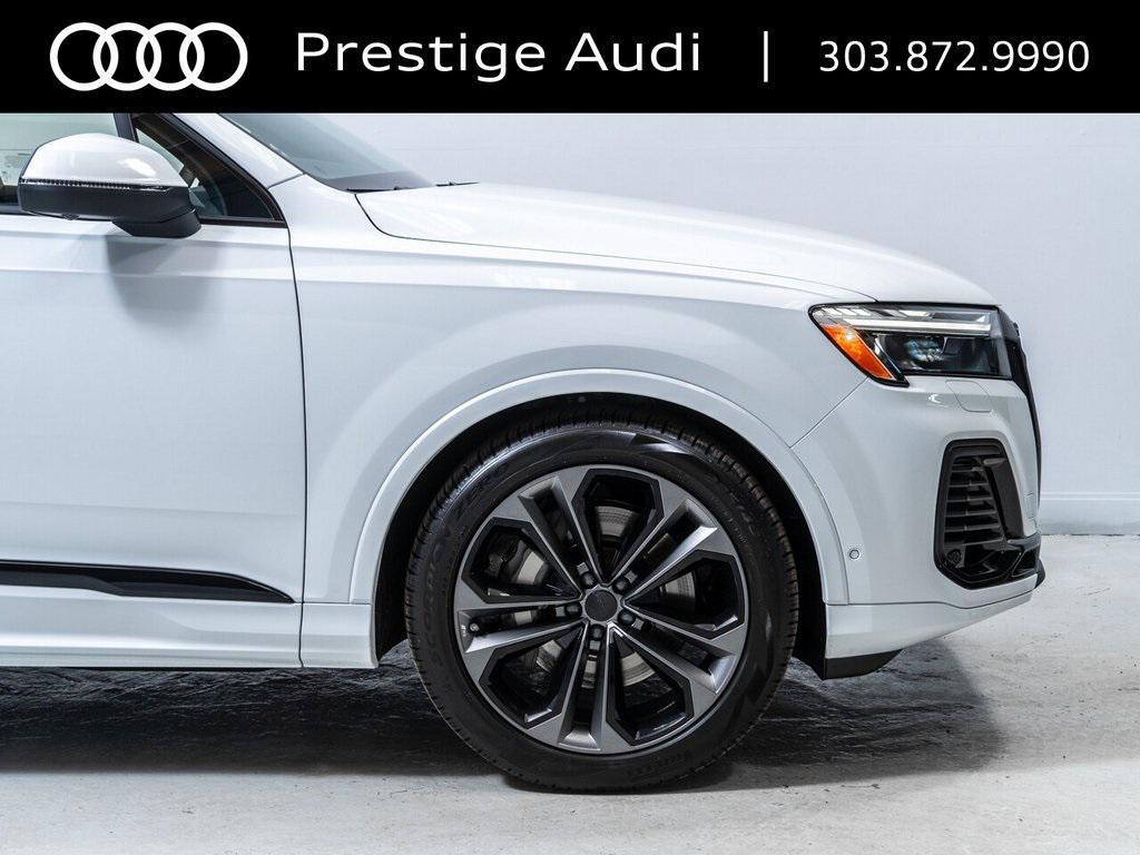 new 2026 Audi Q7 car, priced at $79,804
