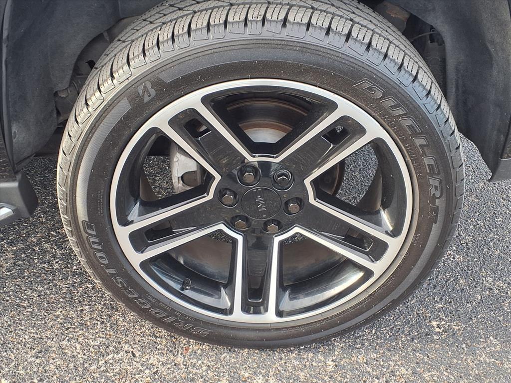 used 2019 GMC Yukon car, priced at $27,991