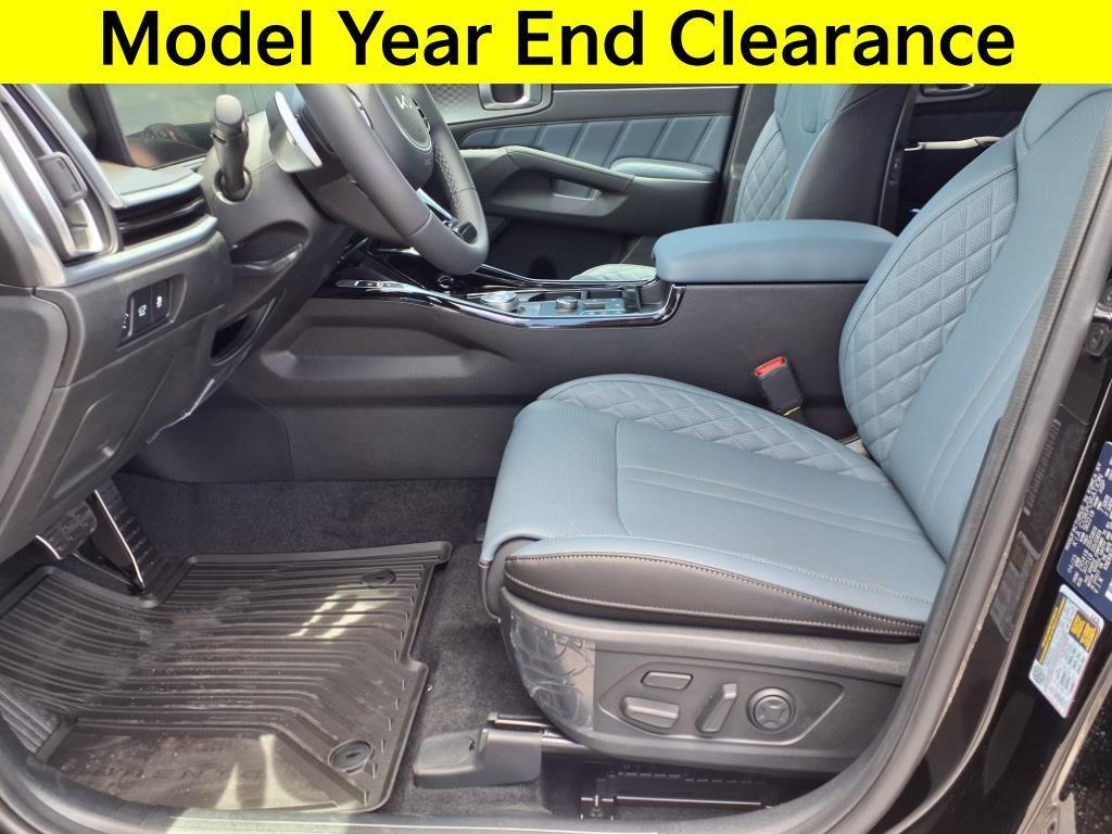 new 2025 Kia Sorento Hybrid car, priced at $42,920