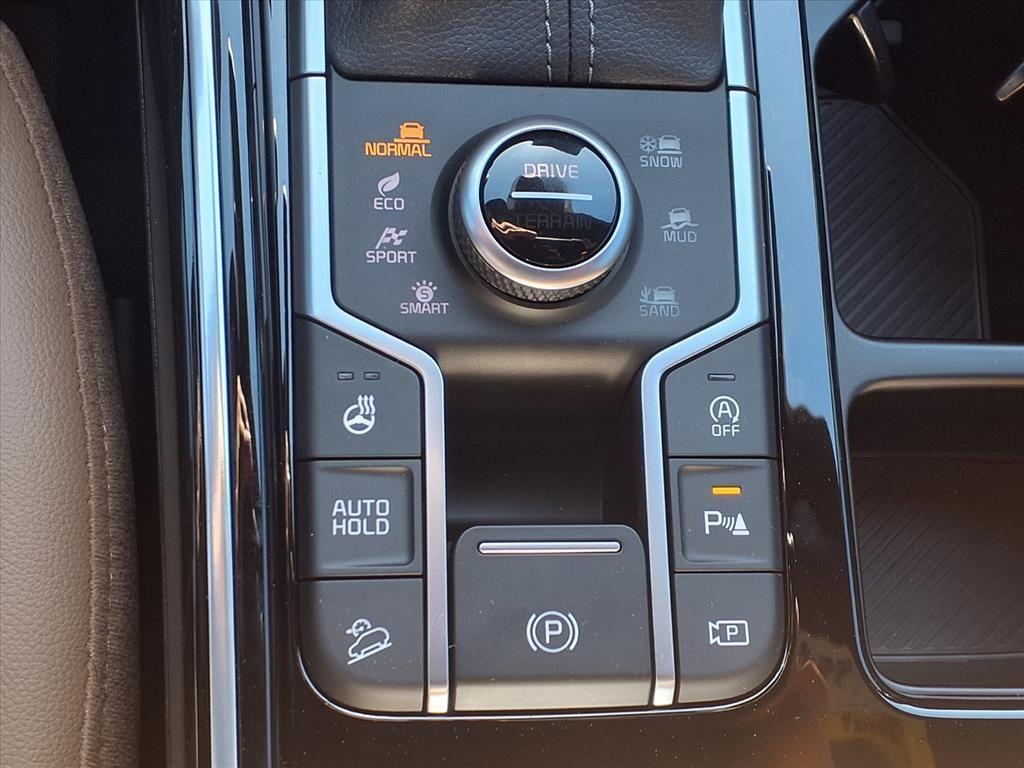 new 2026 Kia Sorento car, priced at $44,045