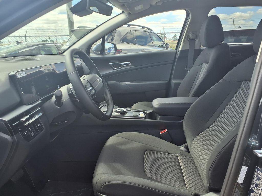 new 2026 Kia Sportage Hybrid car, priced at $30,127