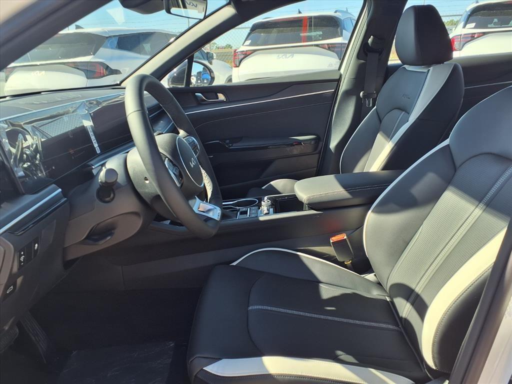 new 2026 Kia K5 car, priced at $30,932