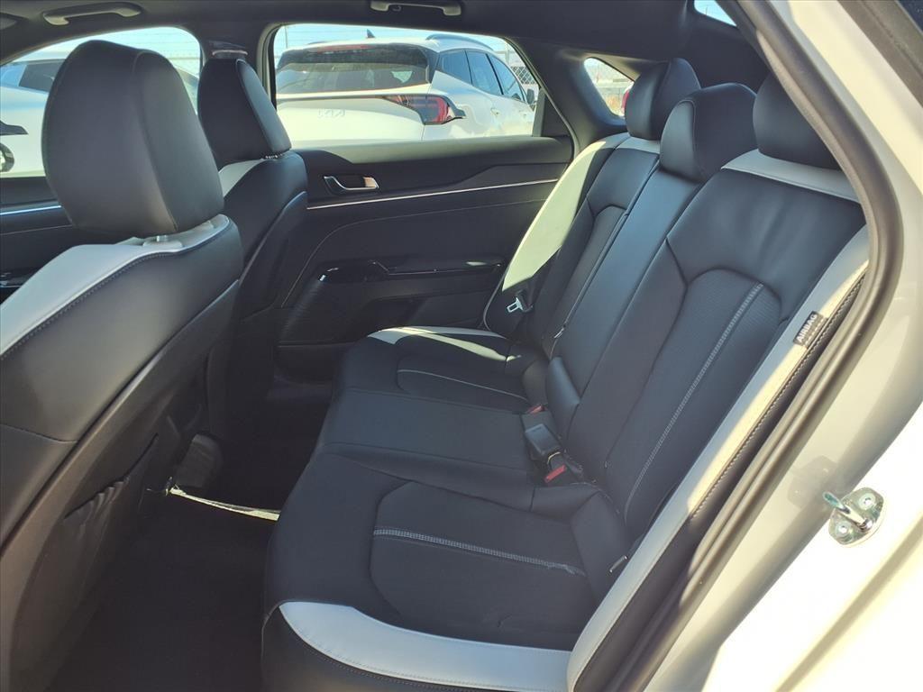 new 2026 Kia K5 car, priced at $30,932