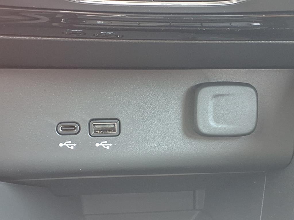 new 2026 Buick Encore GX car, priced at $27,475