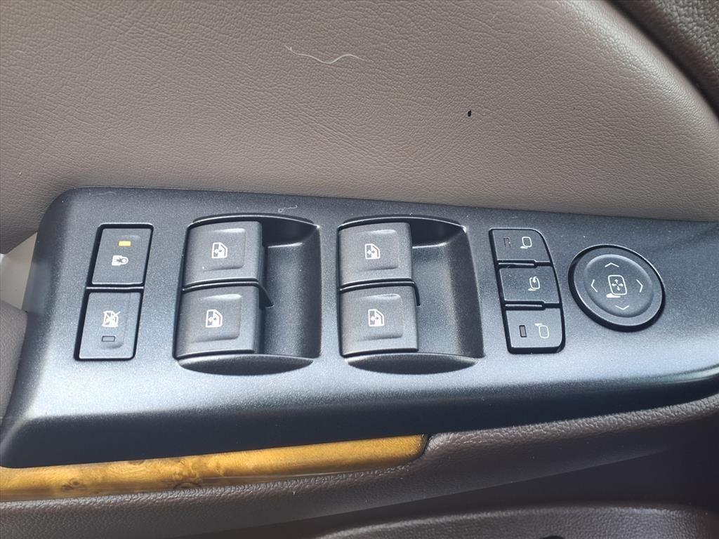 used 2017 GMC Yukon car, priced at $17,991