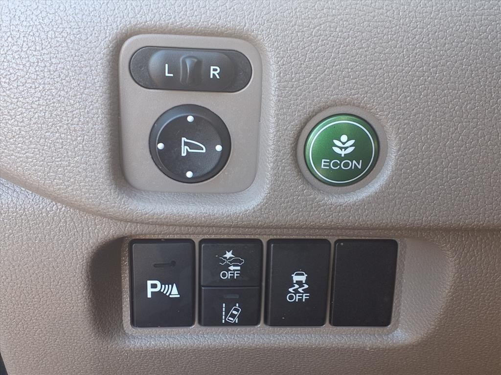 used 2021 Honda Pilot car, priced at $20,991