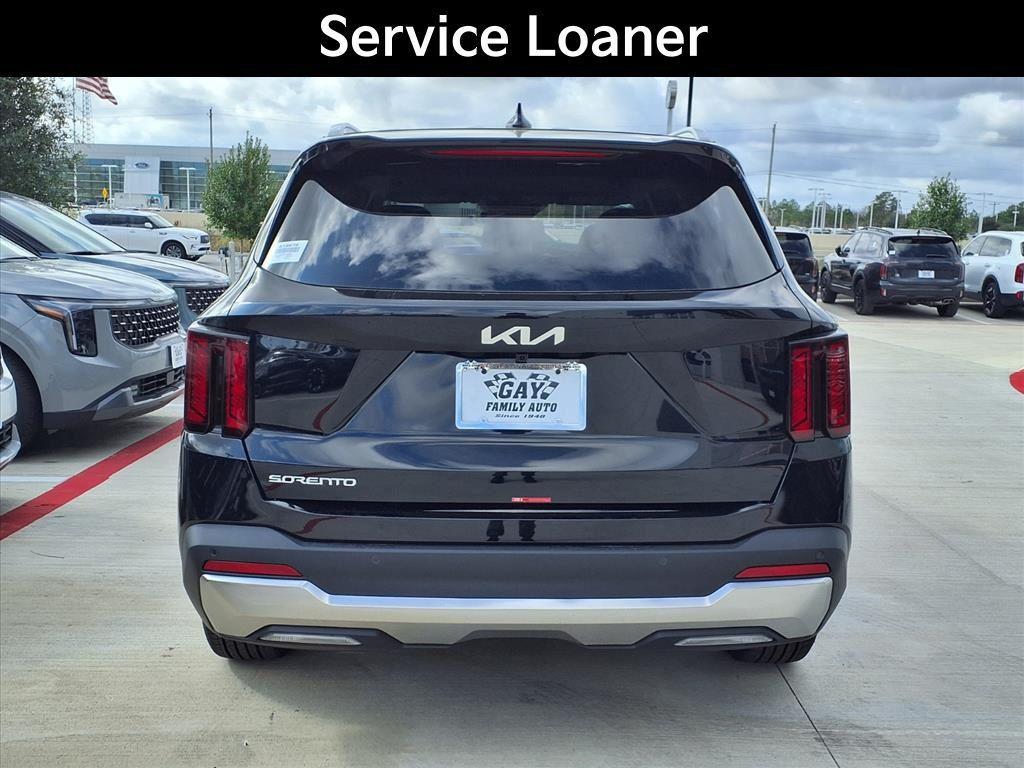 new 2026 Kia Sorento car, priced at $35,008