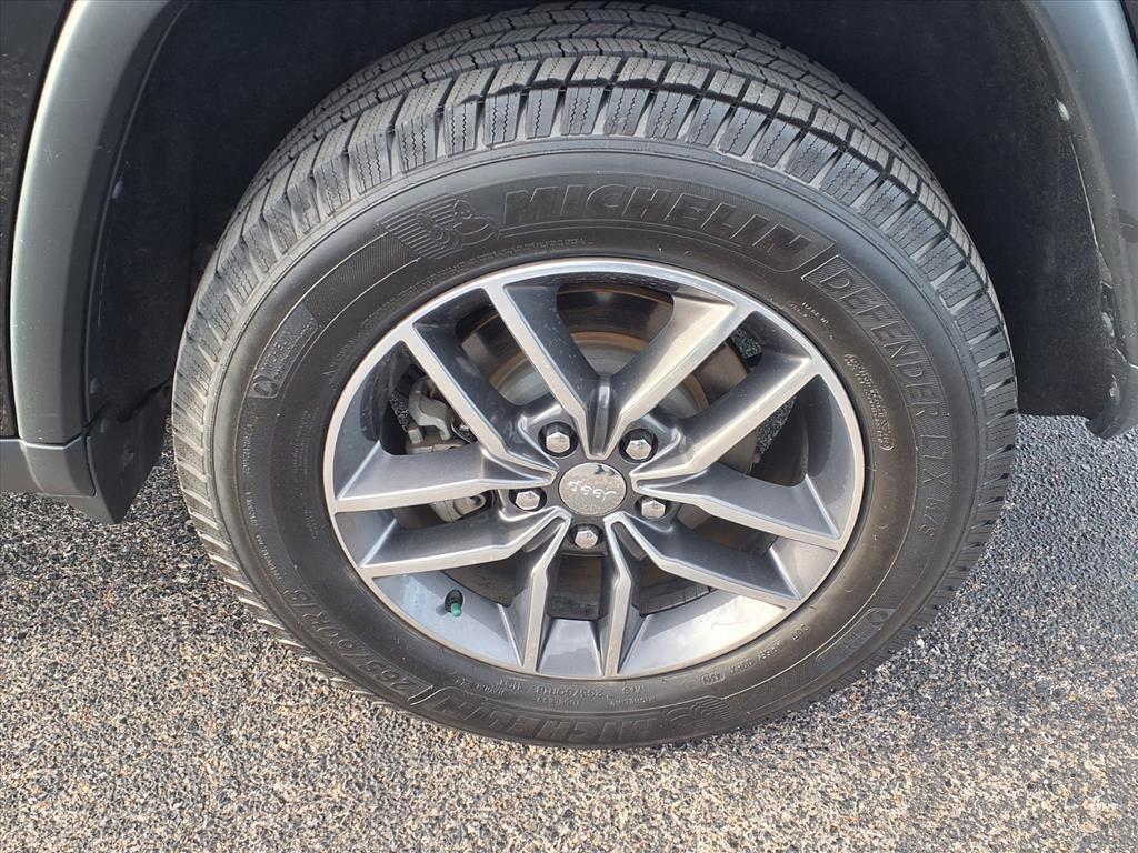 used 2017 Jeep Grand Cherokee car, priced at $17,991