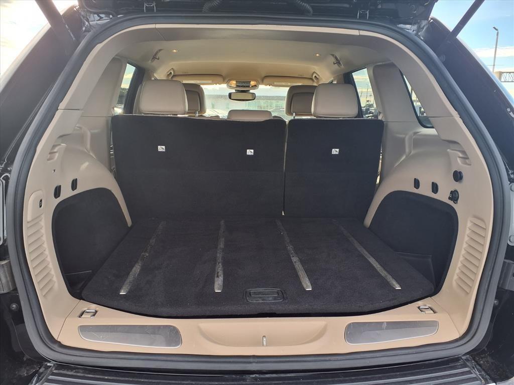 used 2017 Jeep Grand Cherokee car, priced at $17,991