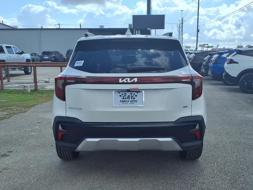 new 2026 Kia Seltos car, priced at $28,685