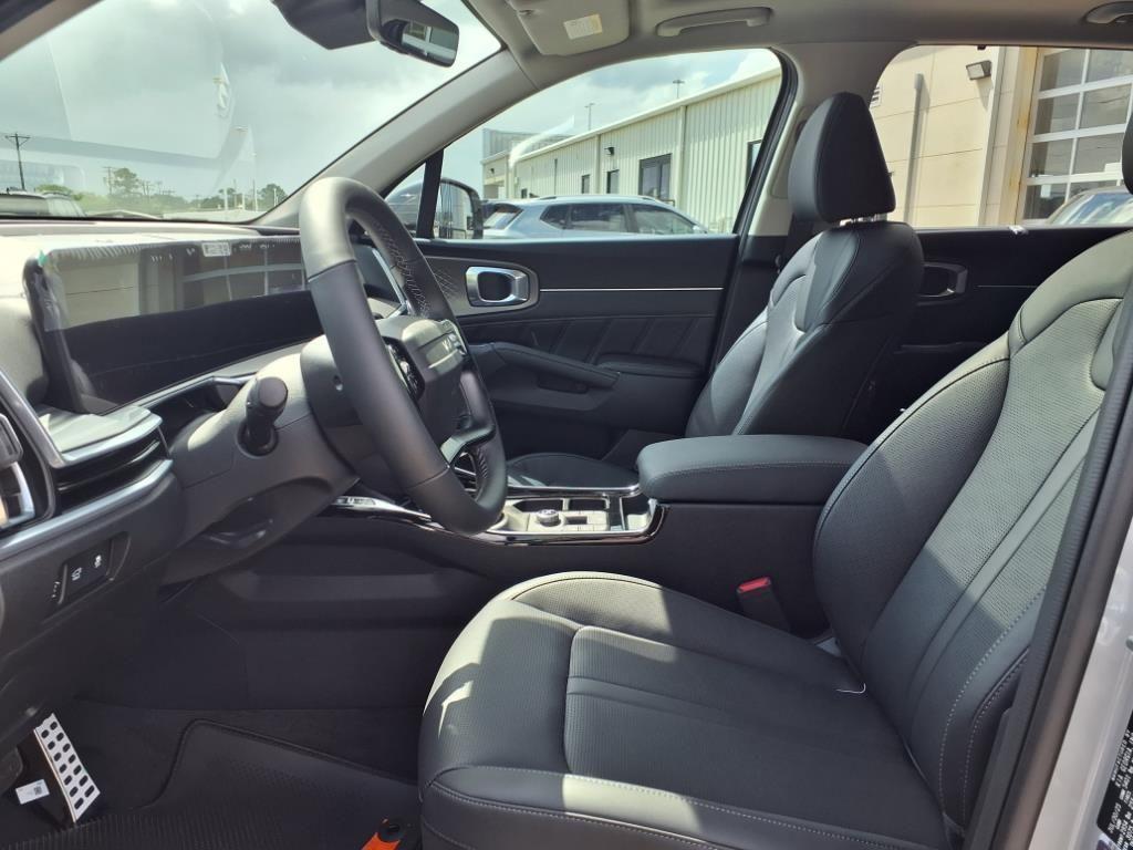new 2026 Kia Sorento car, priced at $39,052