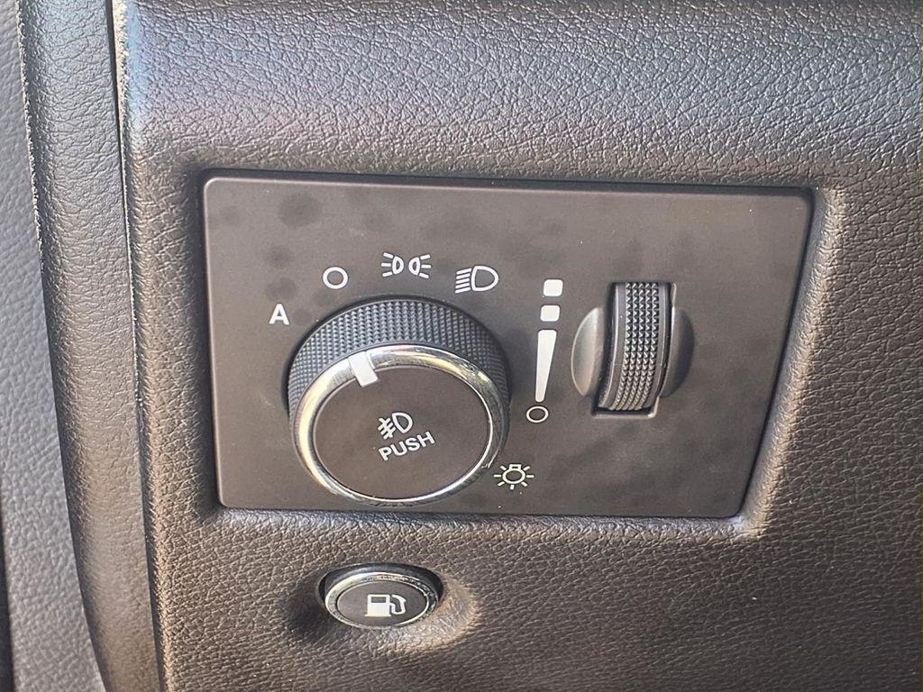 used 2019 Jeep Grand Cherokee car, priced at $19,216