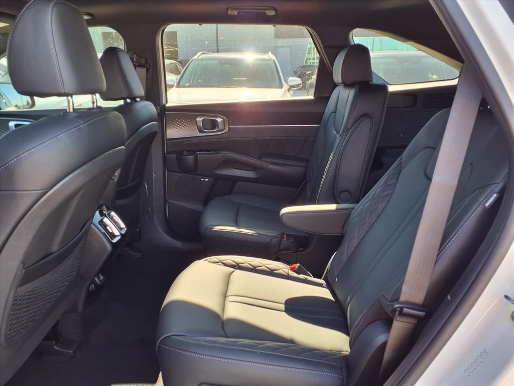 new 2026 Kia Sorento Hybrid car, priced at $46,973