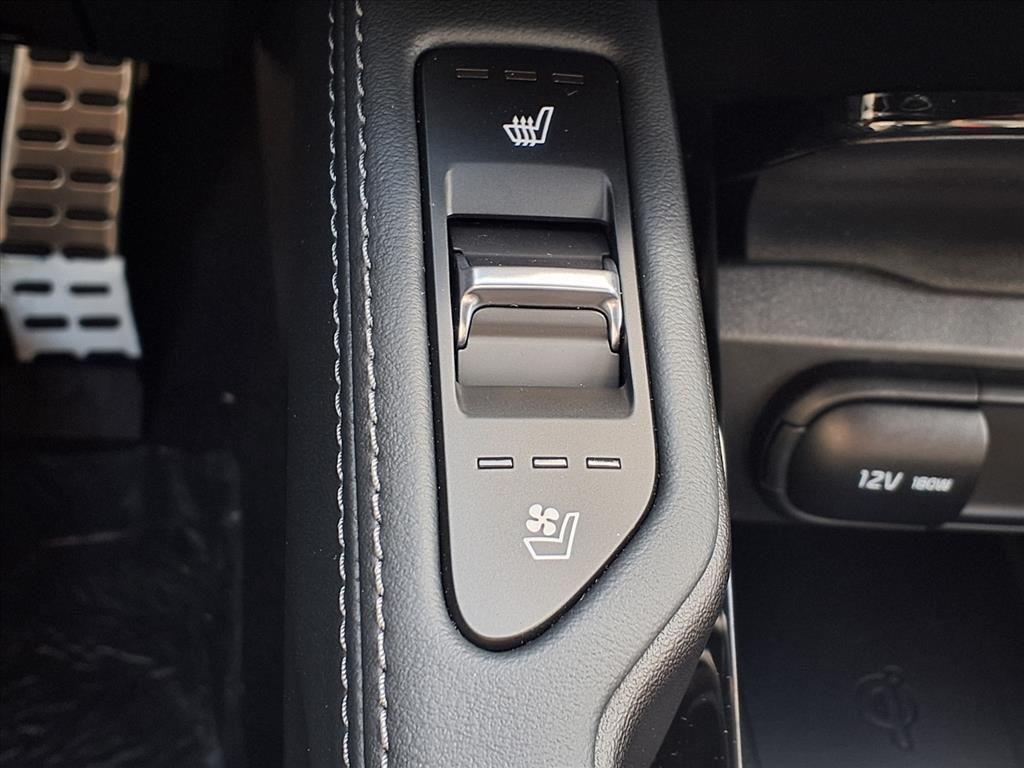 new 2025 Kia Telluride car, priced at $50,886