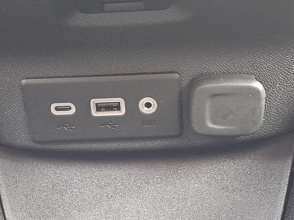 used 2019 Chevrolet Malibu car, priced at $13,881