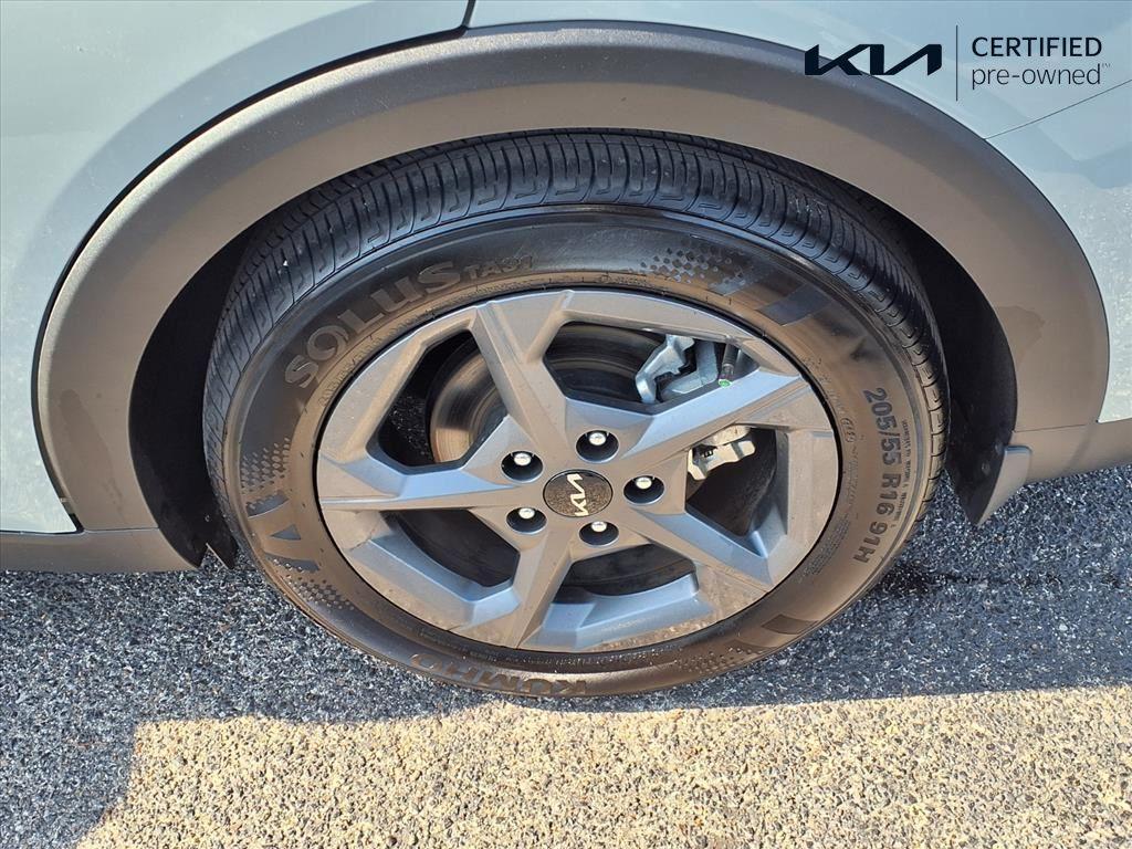 used 2025 Kia K4 car, priced at $20,991