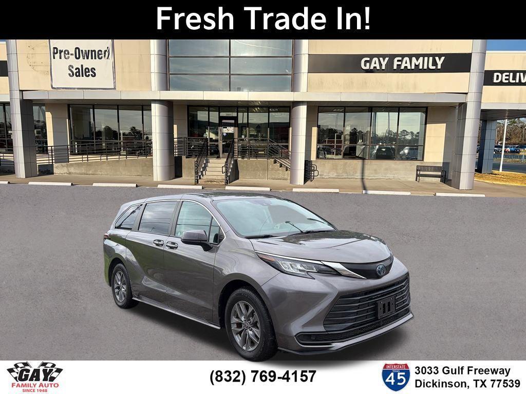 used 2022 Toyota Sienna car, priced at $30,216