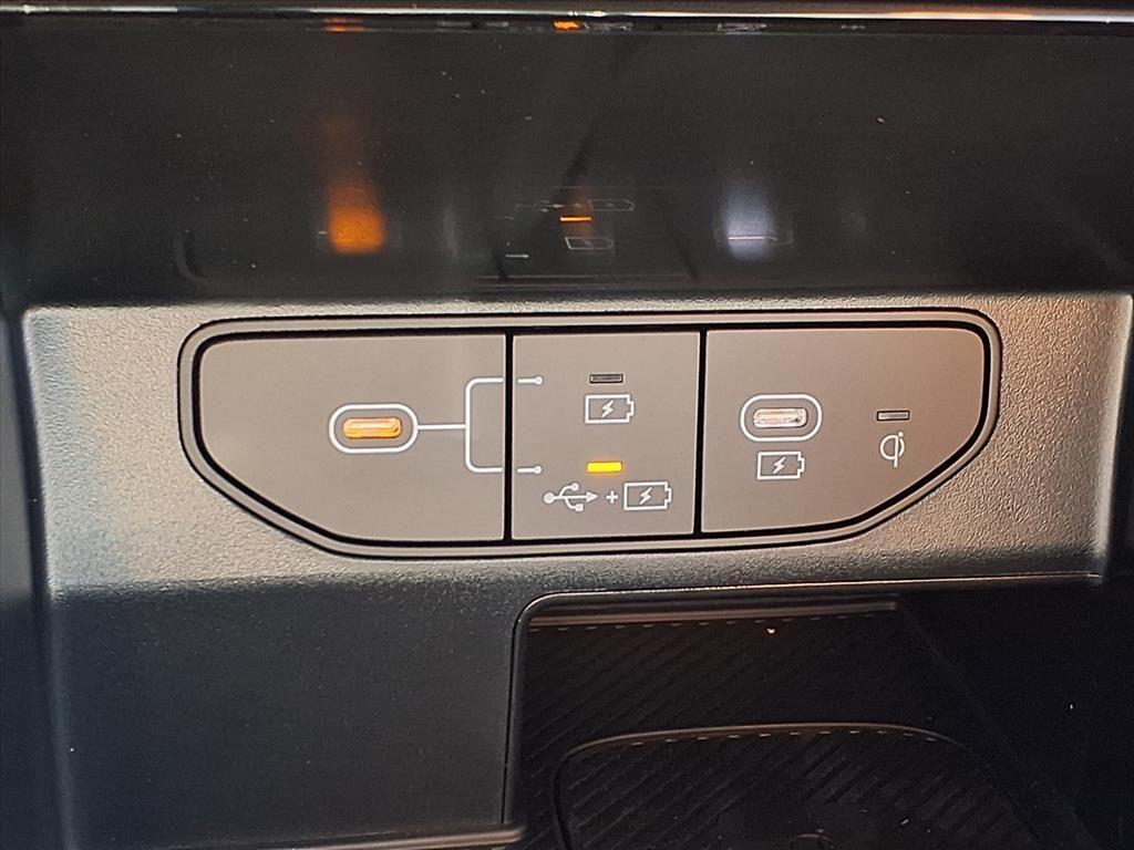 new 2026 Kia Sorento car, priced at $42,670