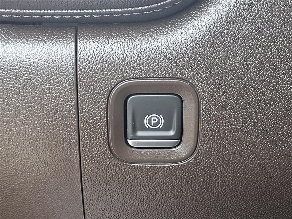 used 2020 Chevrolet Silverado 1500 car, priced at $30,991