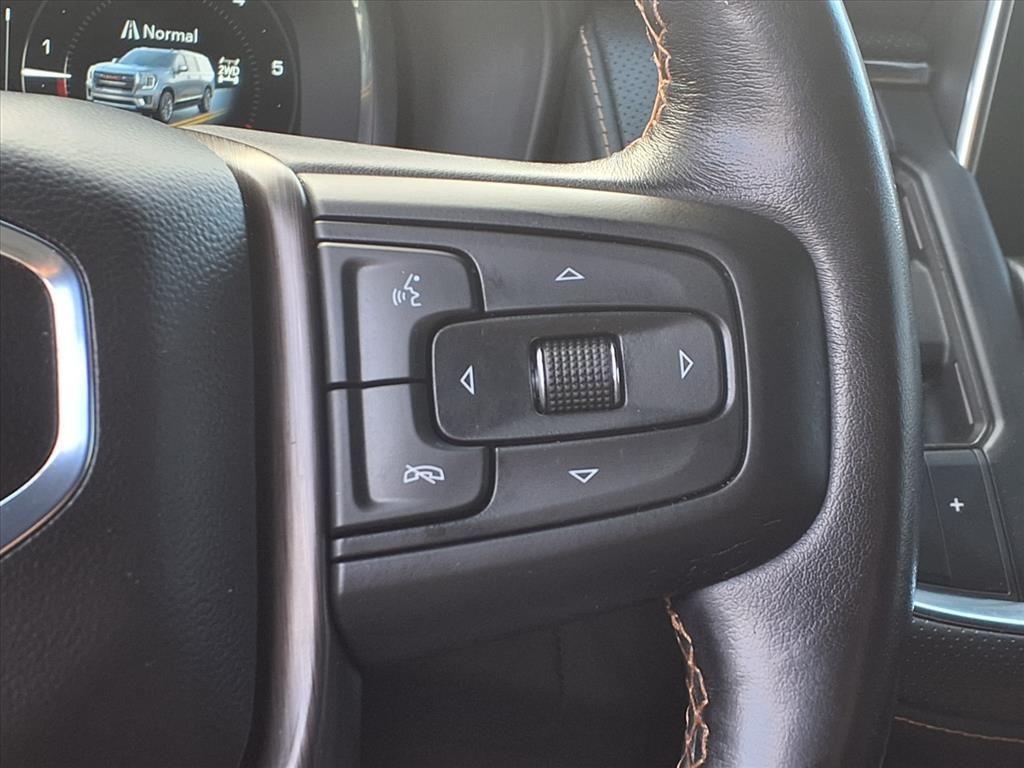 used 2023 GMC Yukon car, priced at $43,594