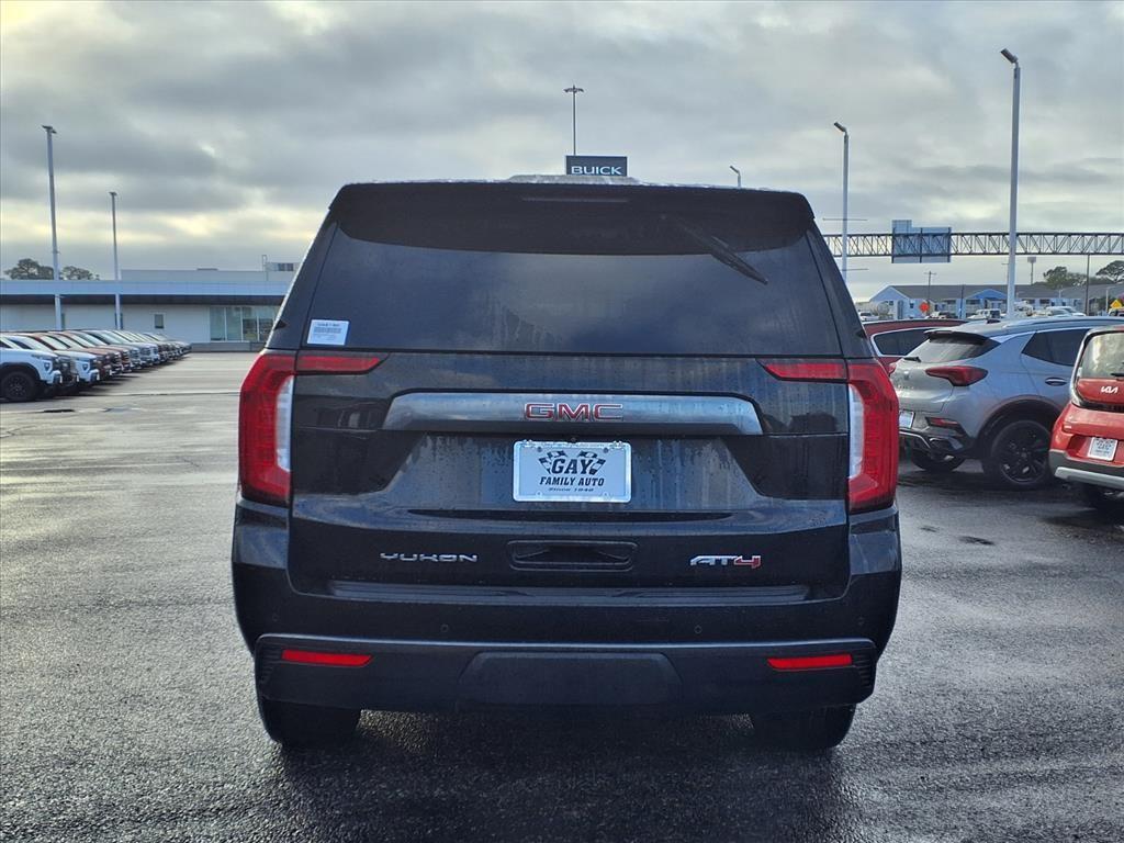 used 2023 GMC Yukon car, priced at $43,594