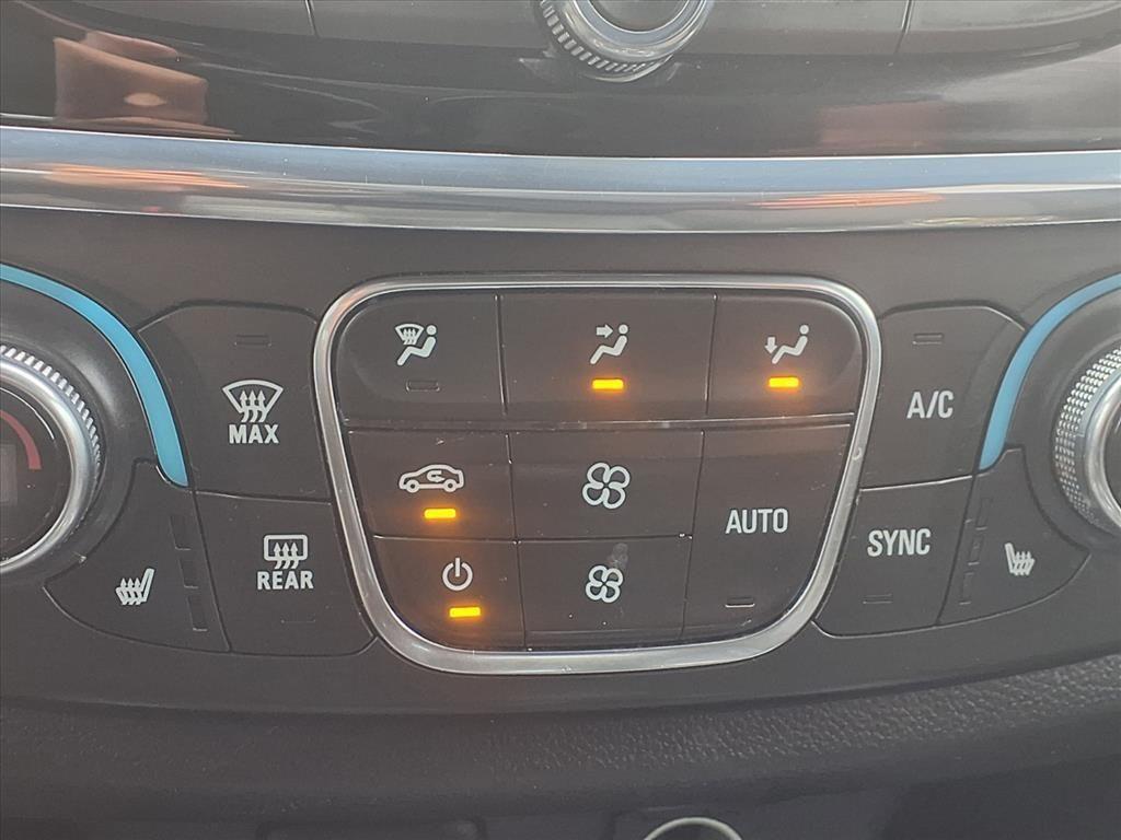 used 2023 Chevrolet Traverse car, priced at $22,991