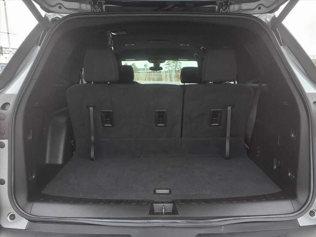 used 2023 Chevrolet Traverse car, priced at $22,991