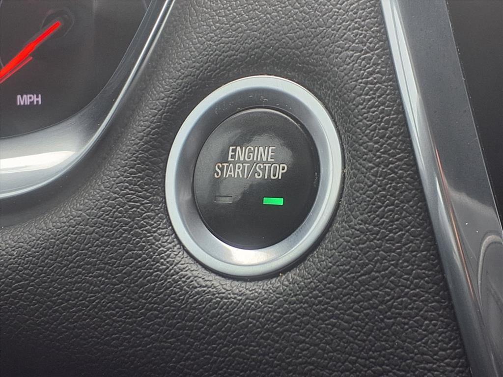 used 2023 Chevrolet Traverse car, priced at $22,991