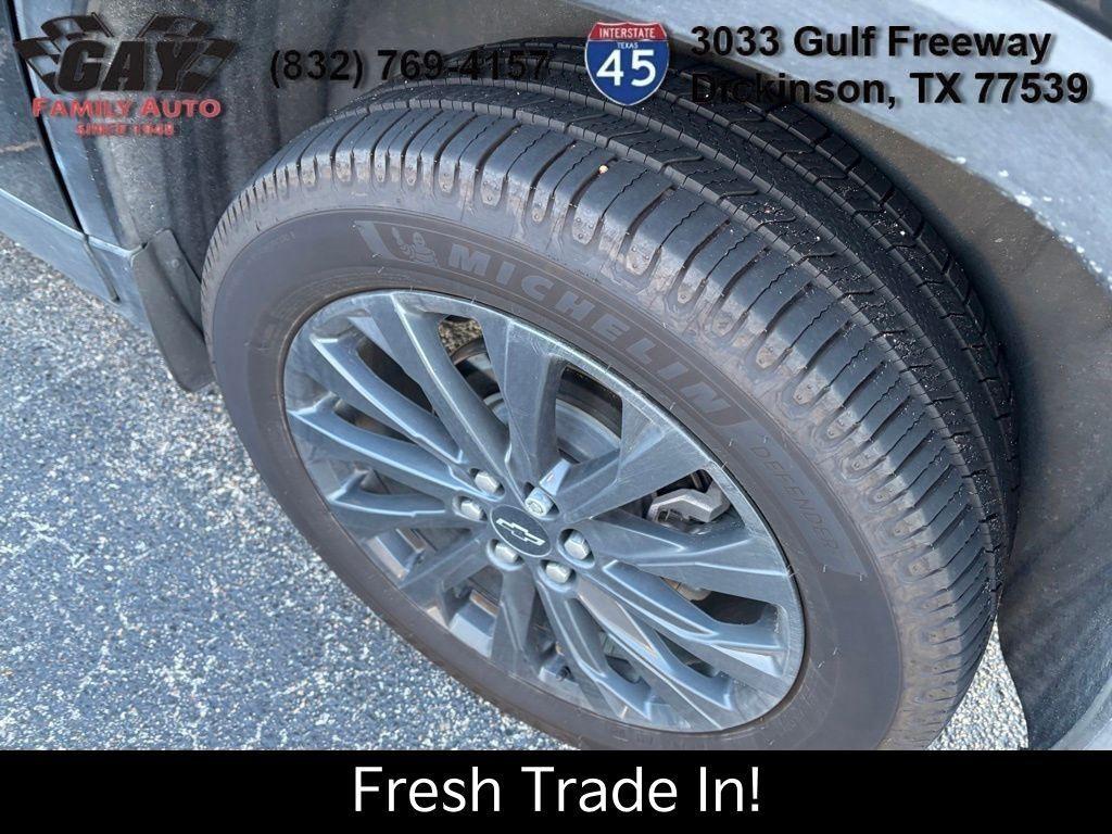 used 2023 Chevrolet Traverse car, priced at $31,991