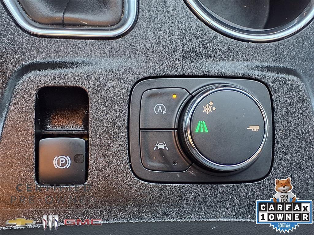 used 2023 Chevrolet Traverse car, priced at $27,991