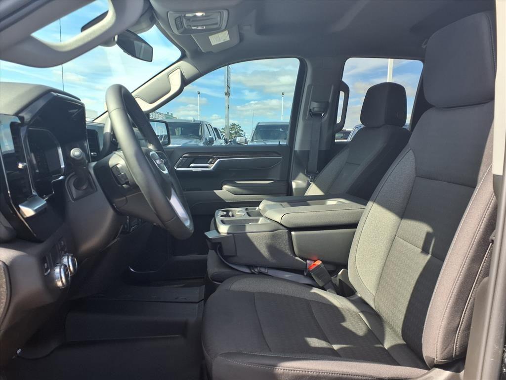 new 2026 GMC Sierra 1500 car, priced at $43,800