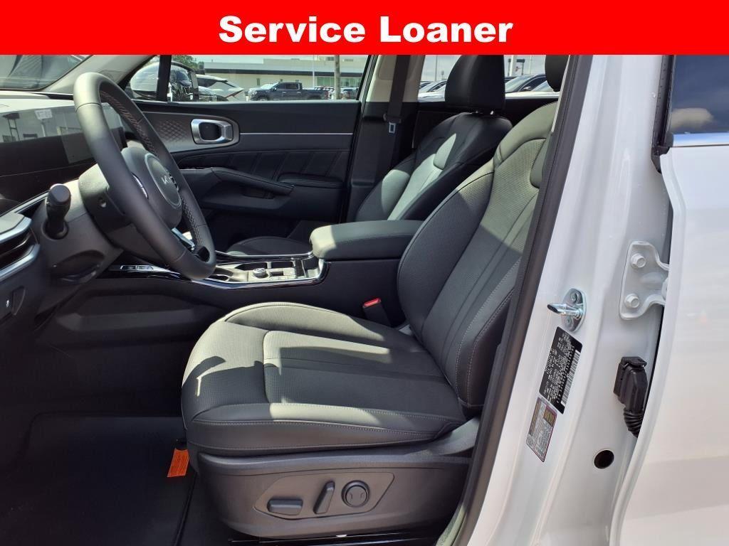 new 2025 Kia Sorento car, priced at $38,325