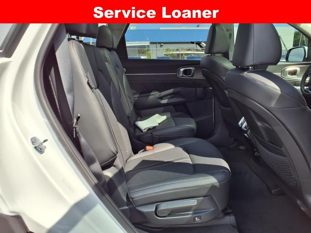 new 2025 Kia Sorento car, priced at $38,325