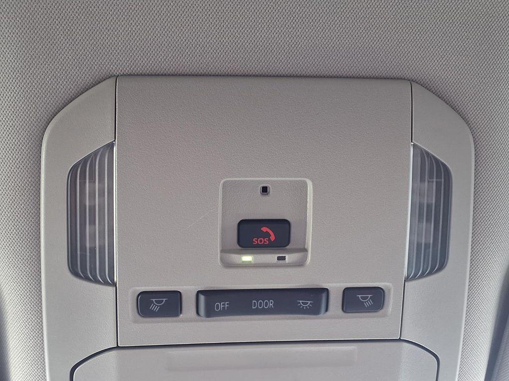 used 2024 Toyota Highlander car, priced at $26,216