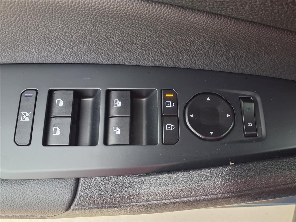 new 2026 Kia Sportage car, priced at $31,883