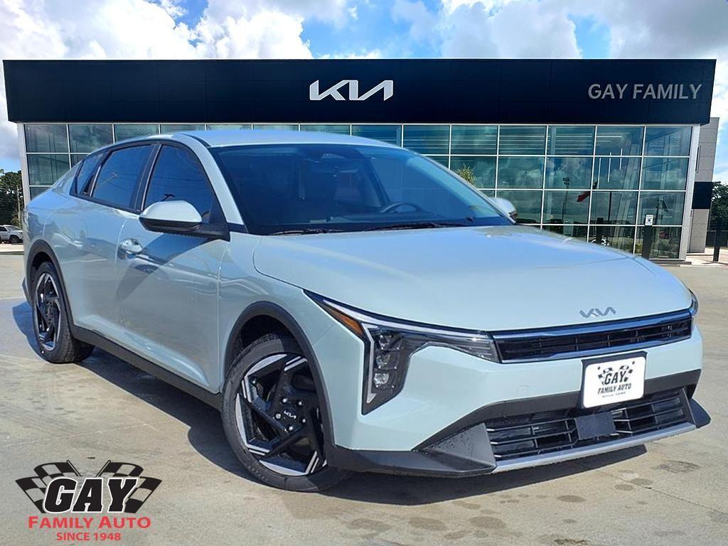 new 2025 Kia K4 car, priced at $22,996