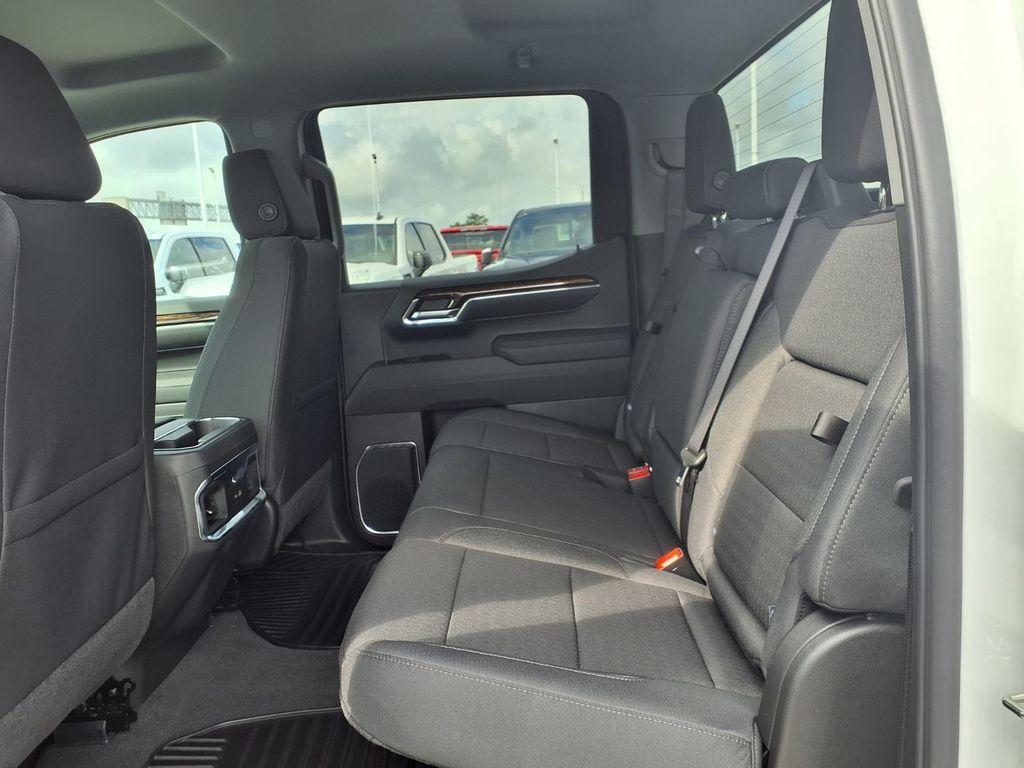 new 2026 GMC Sierra 1500 car, priced at $51,220