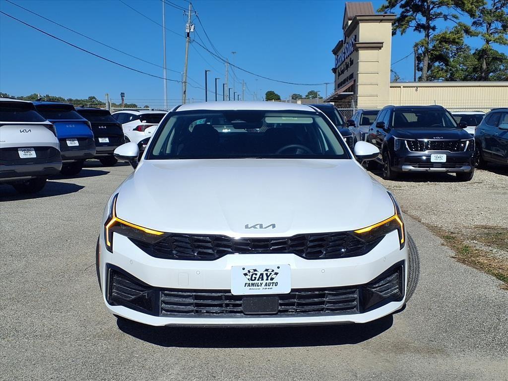 new 2026 Kia K5 car, priced at $27,892