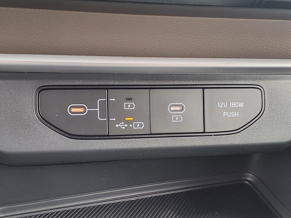 new 2026 Kia Carnival car, priced at $37,808