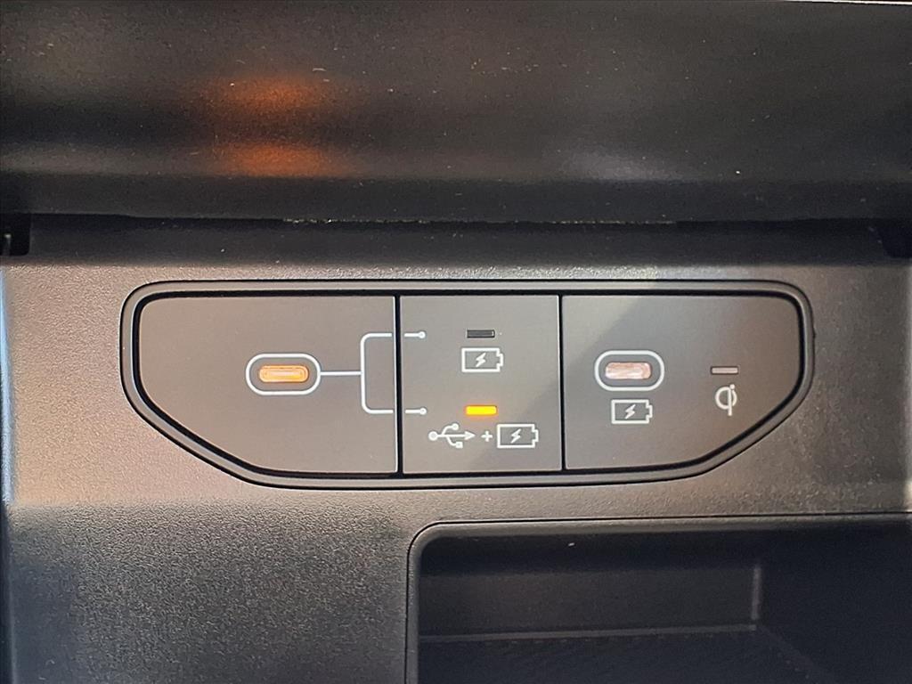 new 2026 Kia Sorento Hybrid car, priced at $42,698